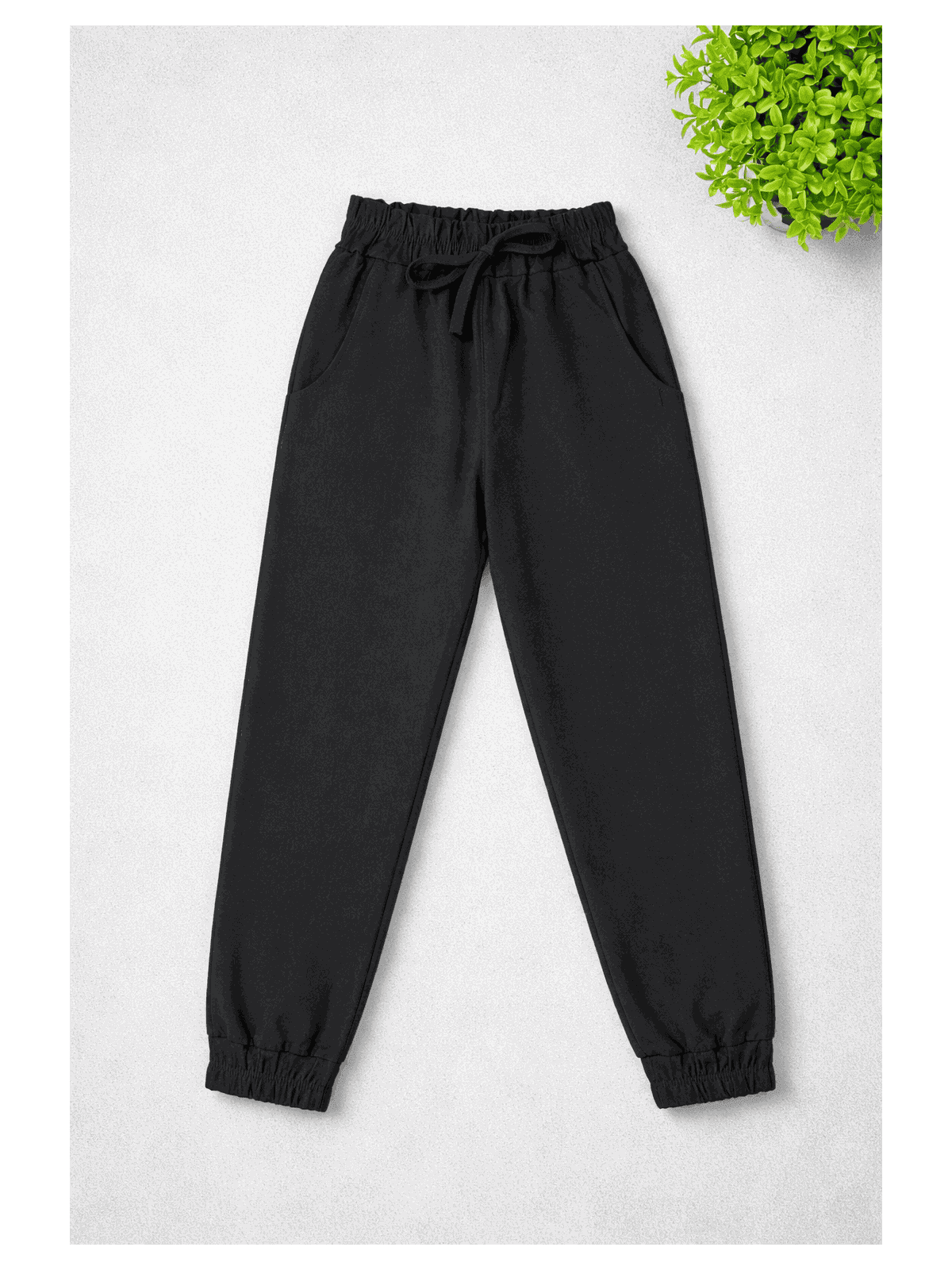Calça jogger infantil Bengaline Preta - Isa Cintra Moda Infantil