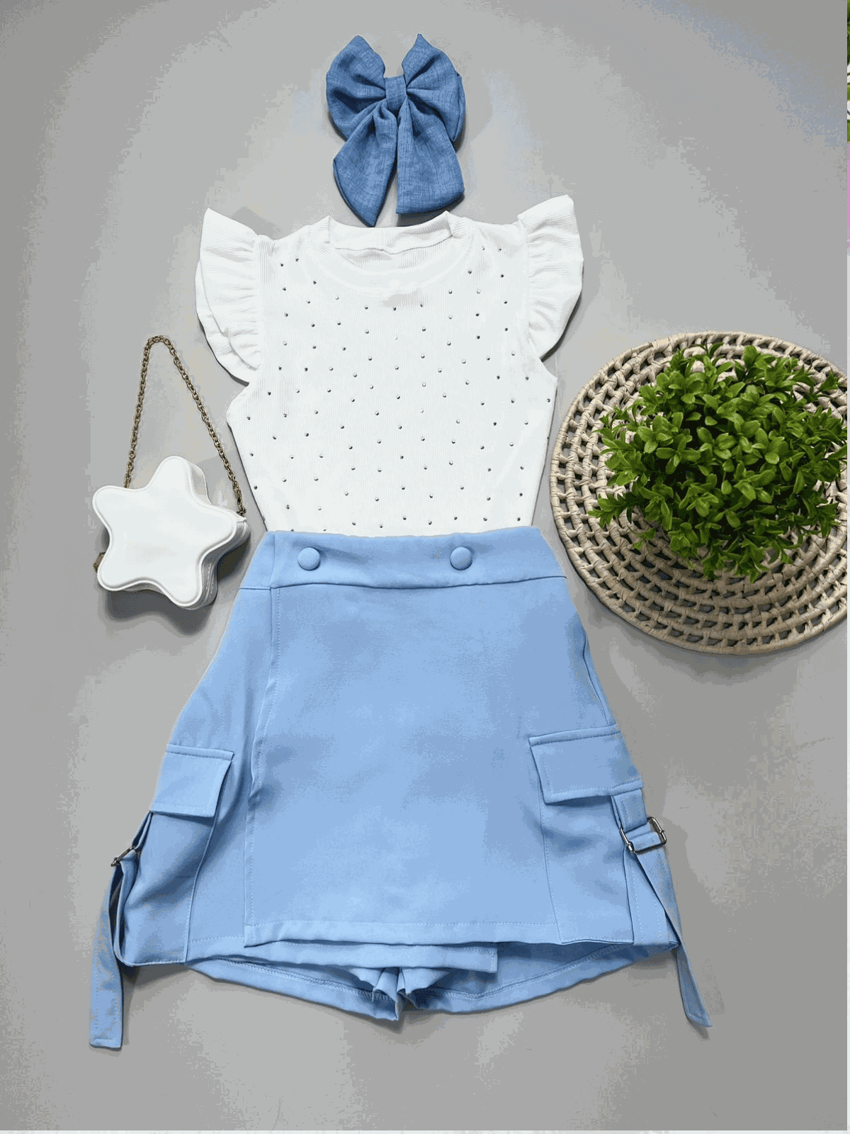 Conjunto Blusa Brilho Branco + Short Saia Cargo Az... - Isa Cintra Moda Infantil
