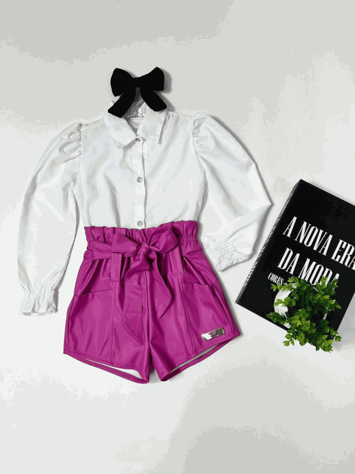Conjunto Camisa Branca + Short Clochard Couro Juli... - Isa Cintra Moda Infantil