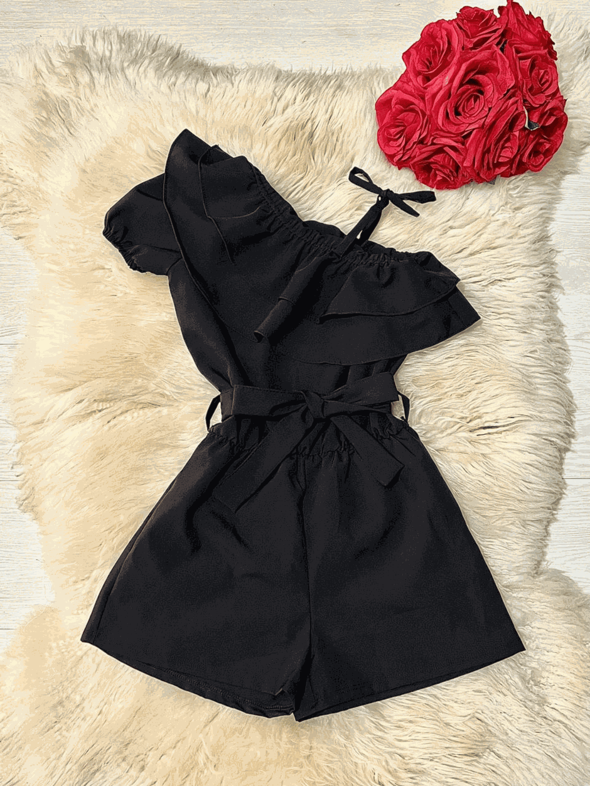 Macaquinho Babado Preto - Isa Cintra Moda Infantil