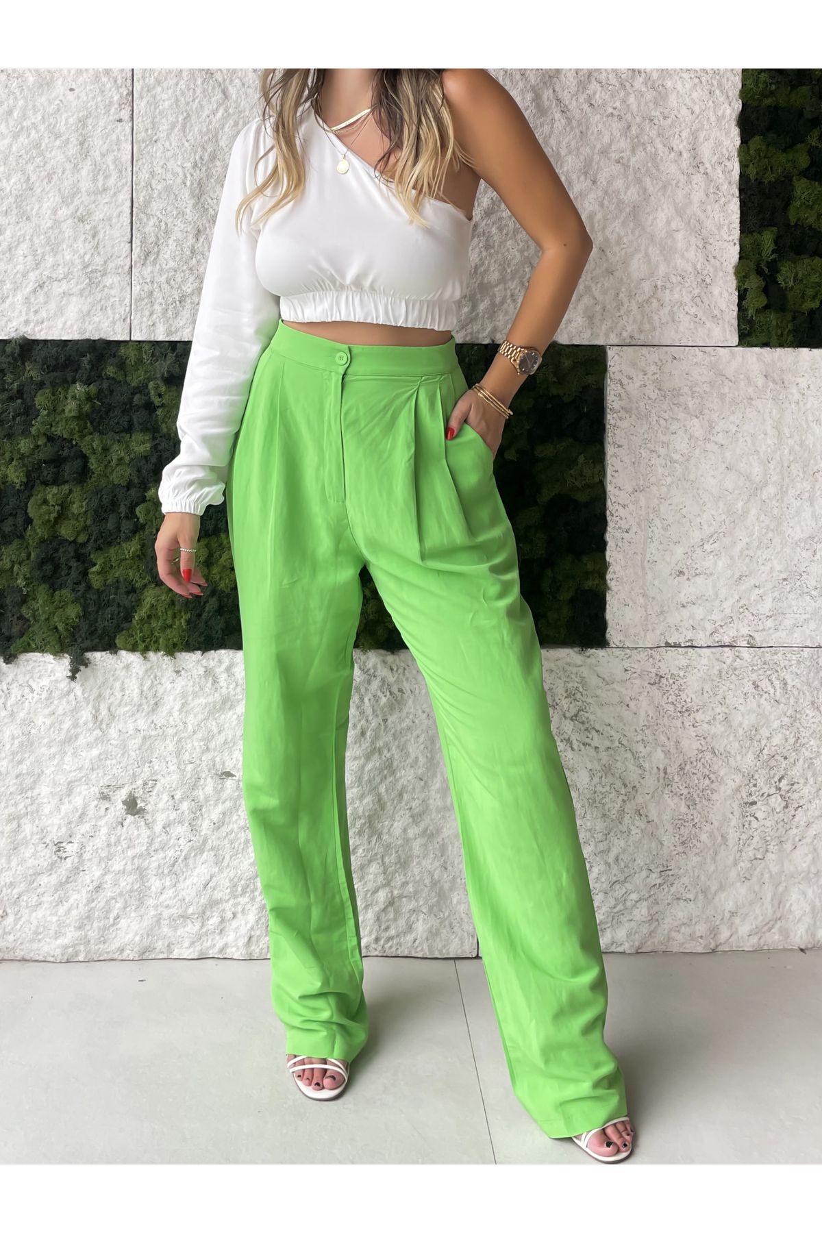 Calça Samanta Alfaiataria Viscolinho verde