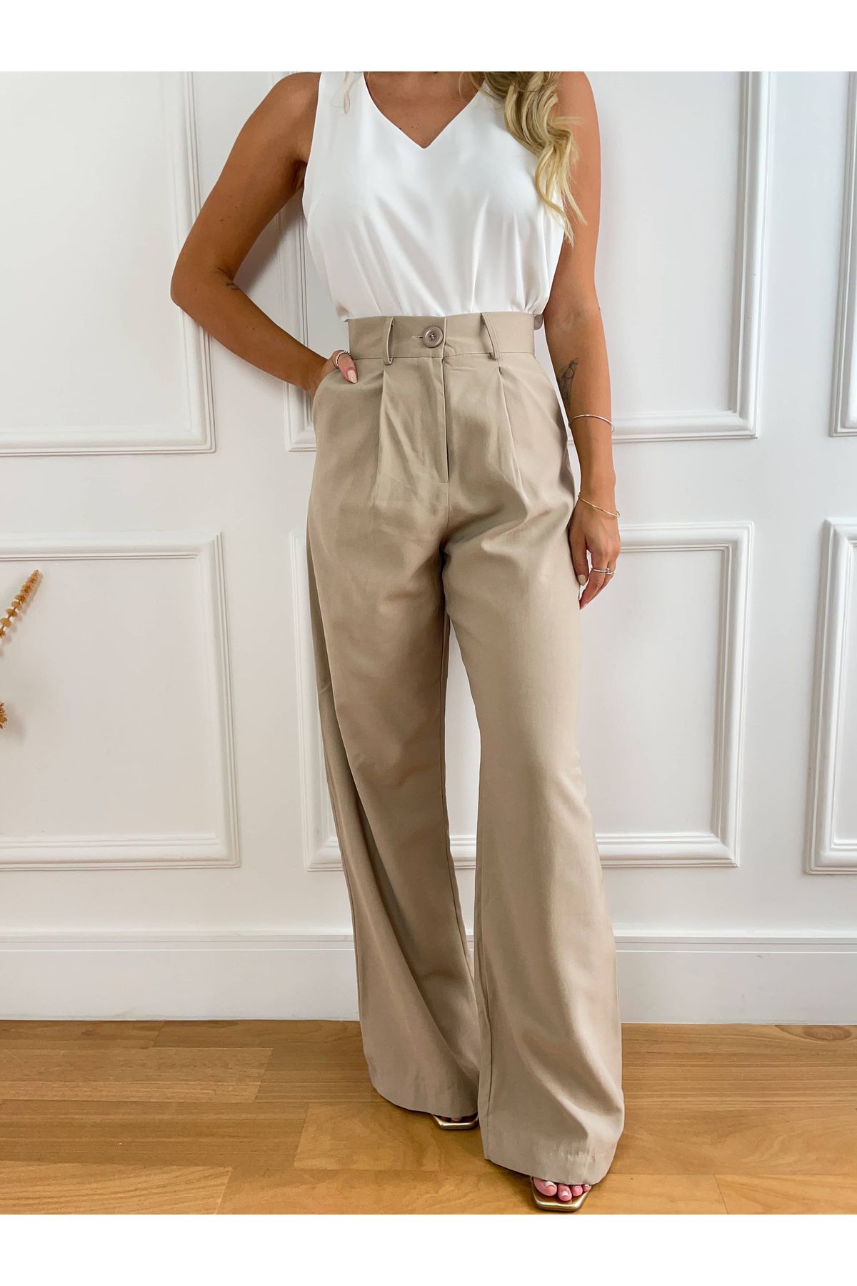 Calca Ava Alfaiataria Wide Leg caqui