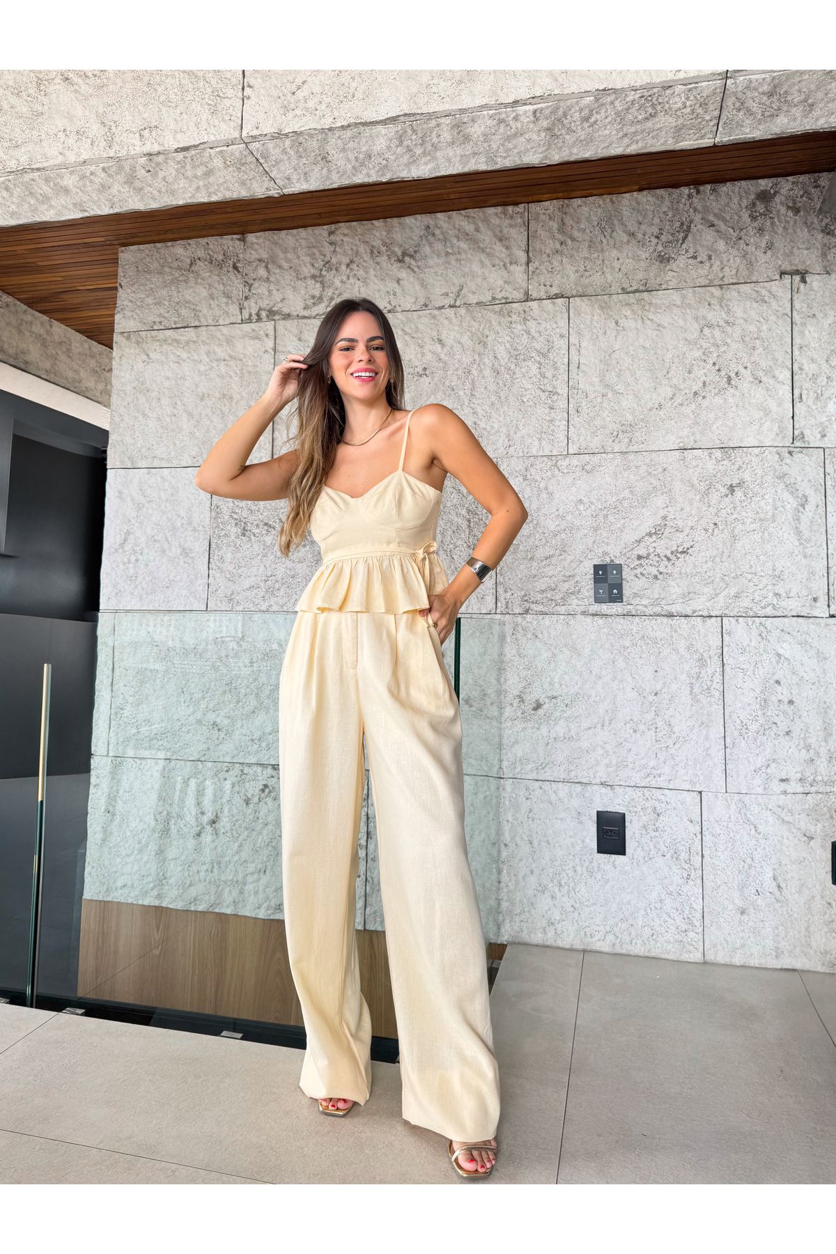 Blusa Mávila alfaiataria - Amarelo manteiga 