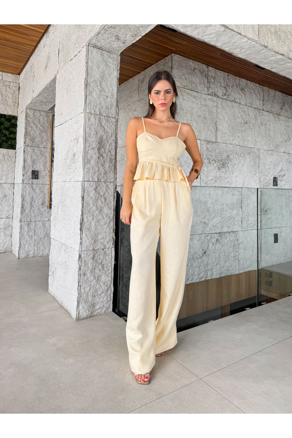Blusa Mávila alfaiataria - Amarelo manteiga 