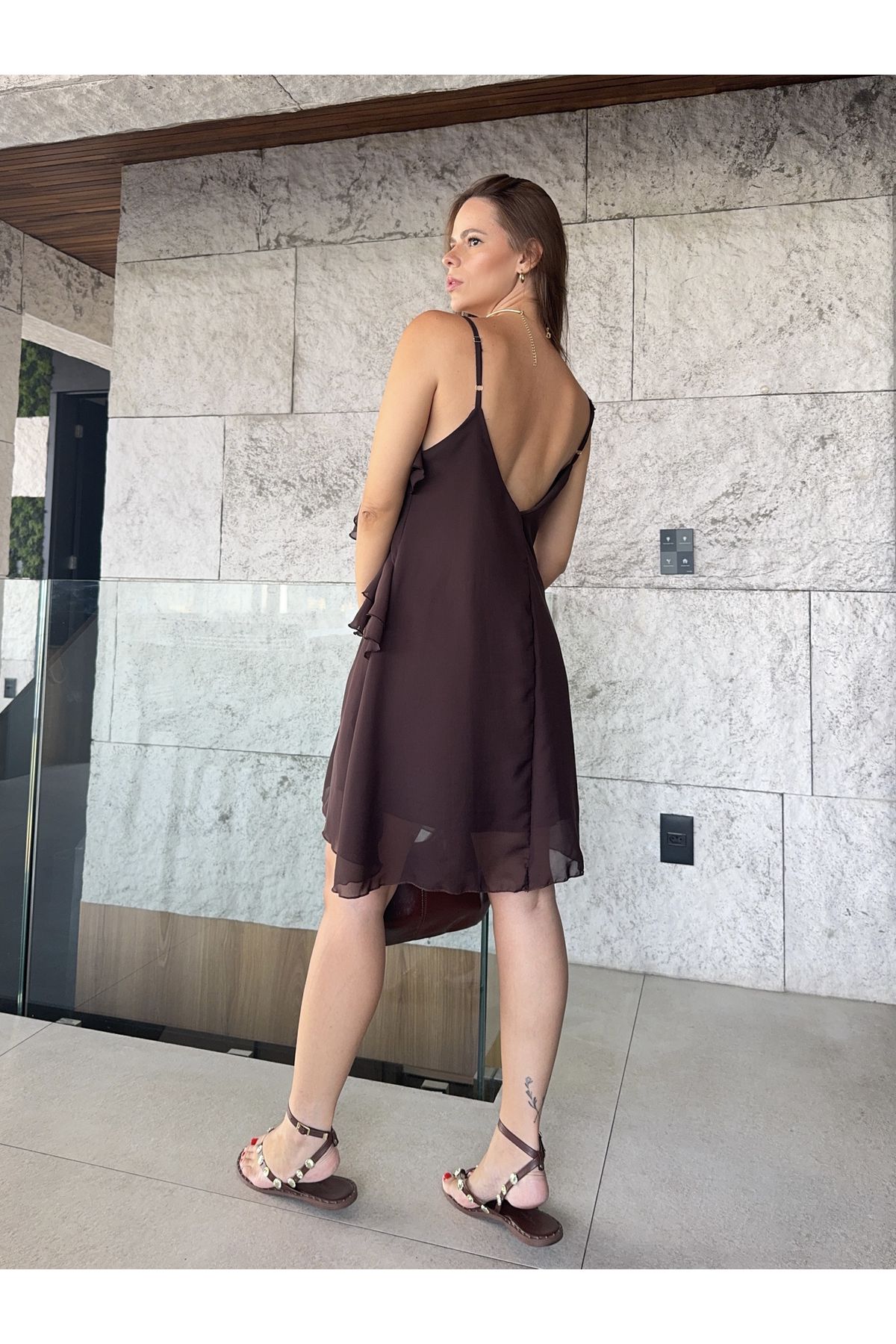 Vestido Lucy babados de alça - Marrom