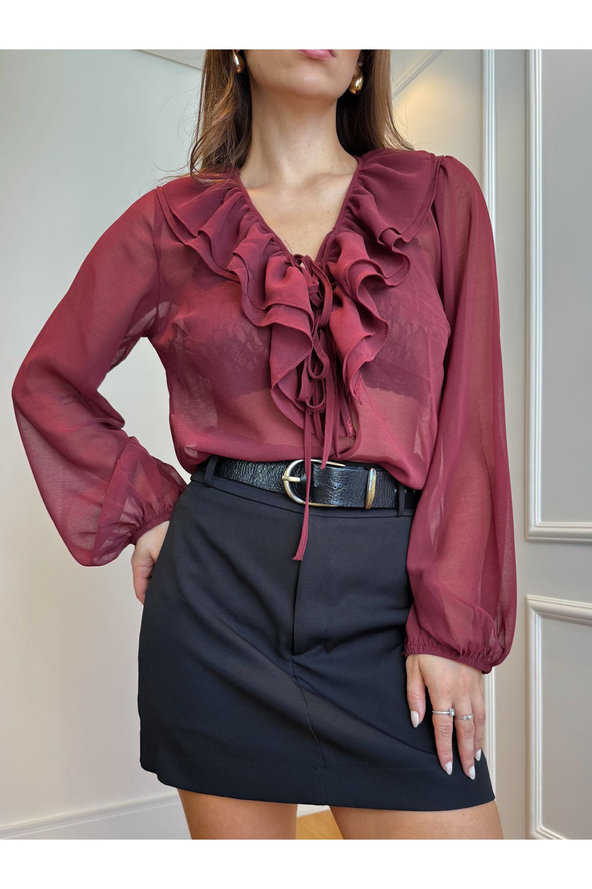 Blusa Clarisse manga longa com babado e amarração transparência - Bordô