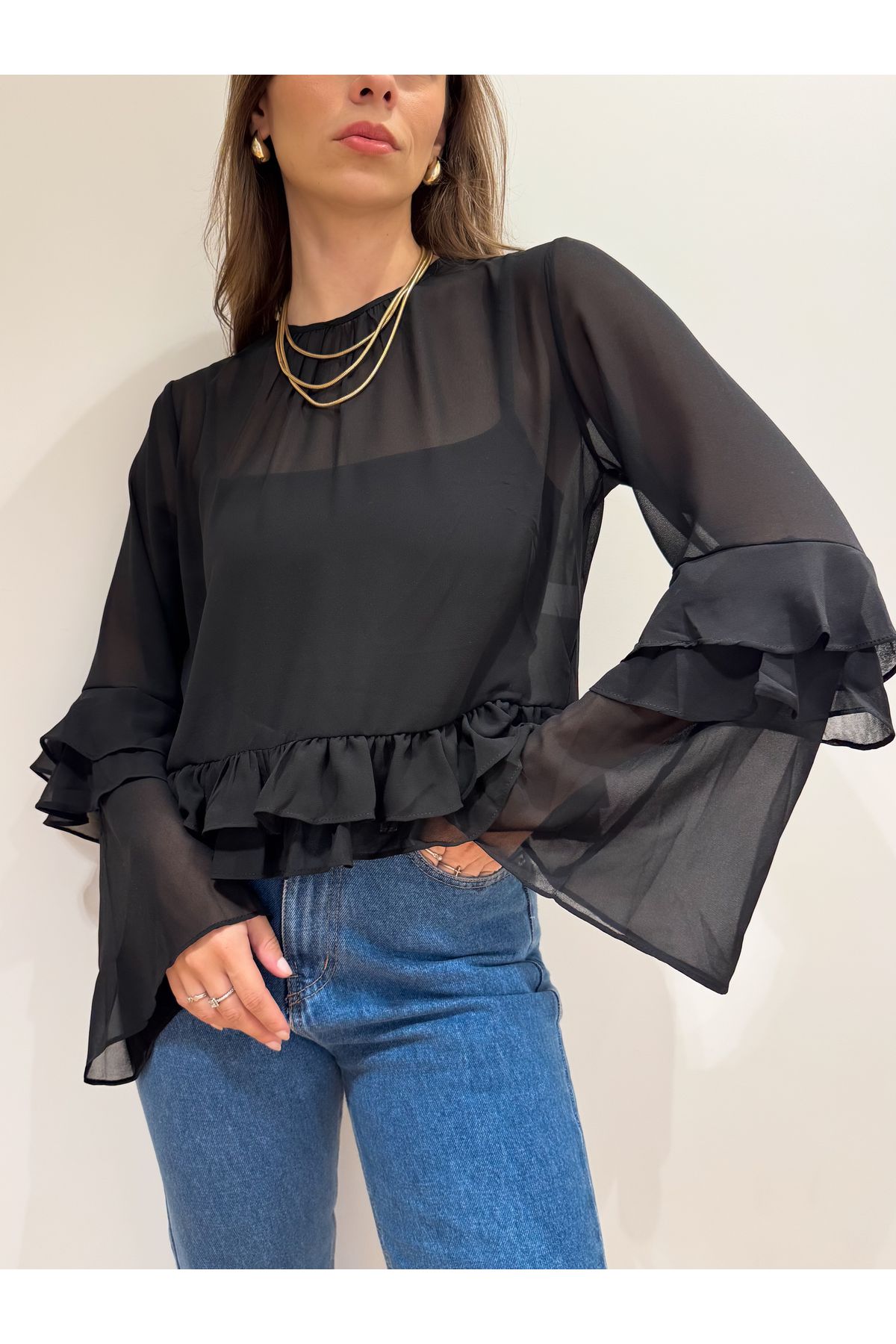 Blusa Ester manga longa com babado e transparência - Preto