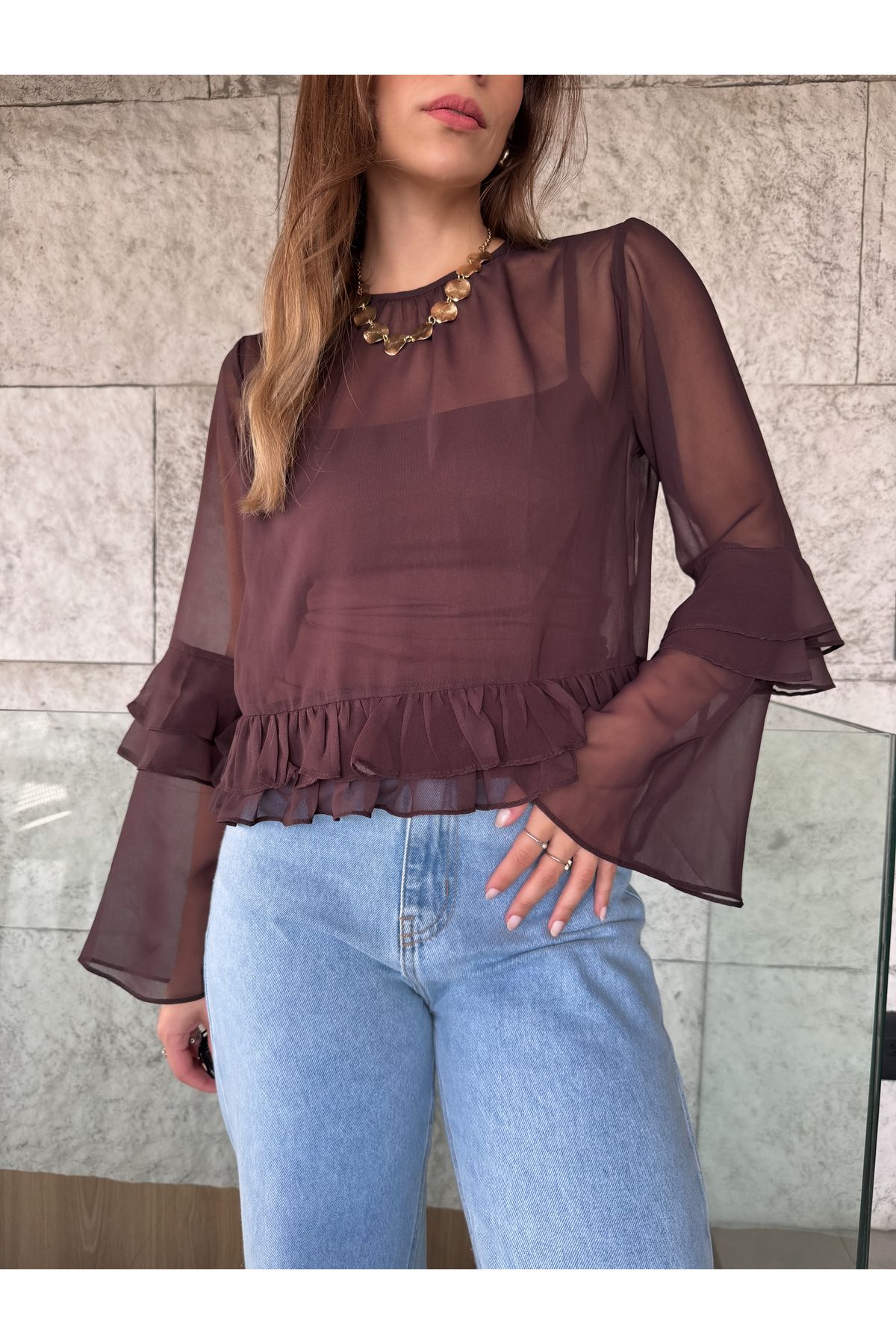 Blusa Ester manga longa com babado e transparência - Marrom