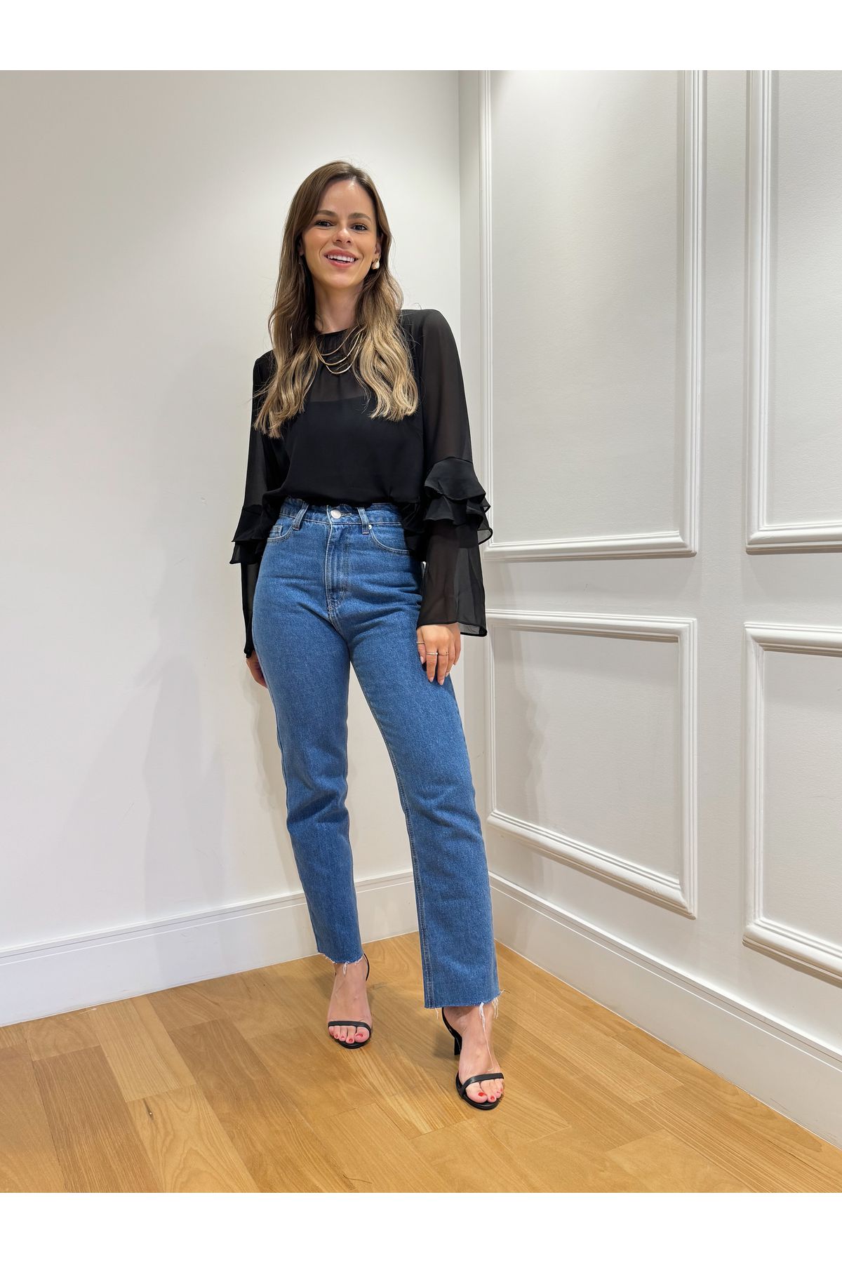 Calça Fiorella Jeans reta cintura alta - lavagem media
