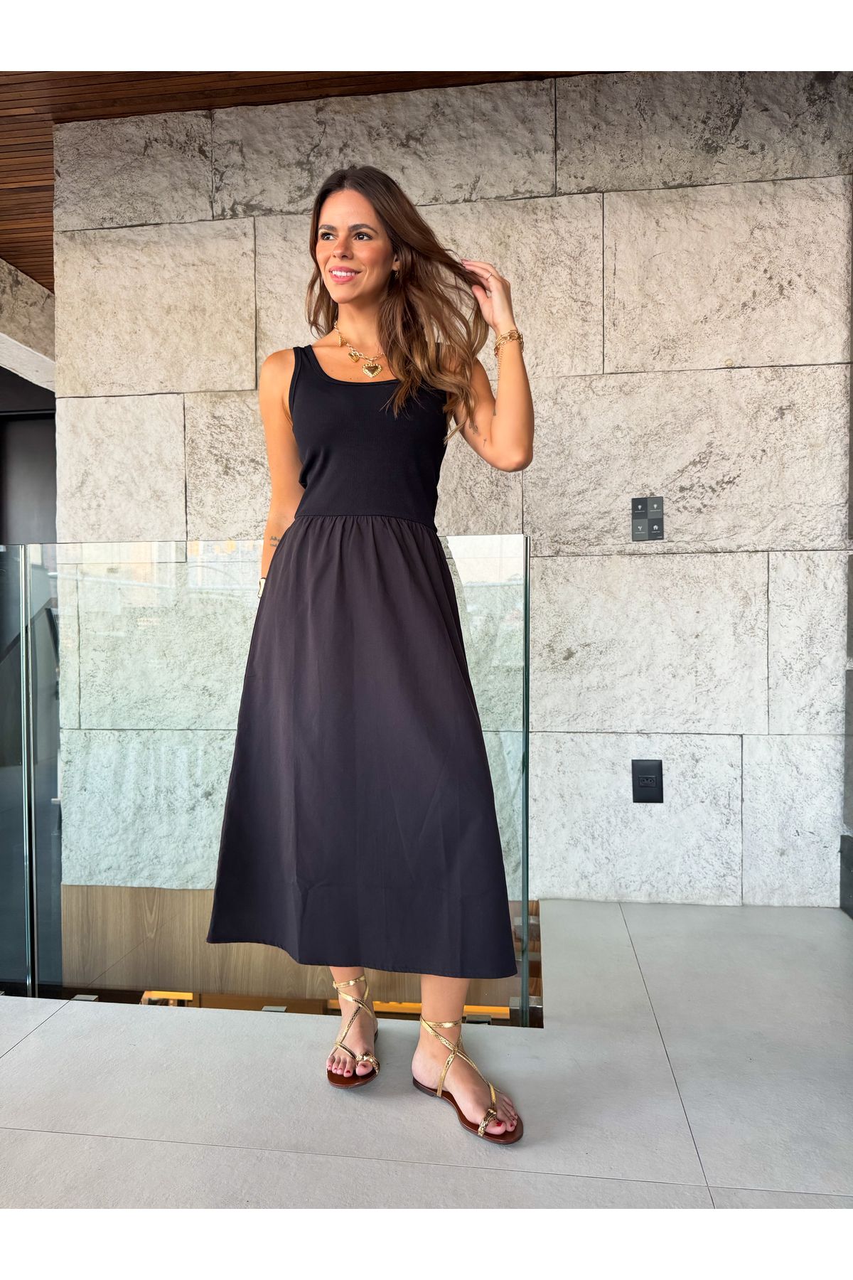 Vestido Mici midi - Preto