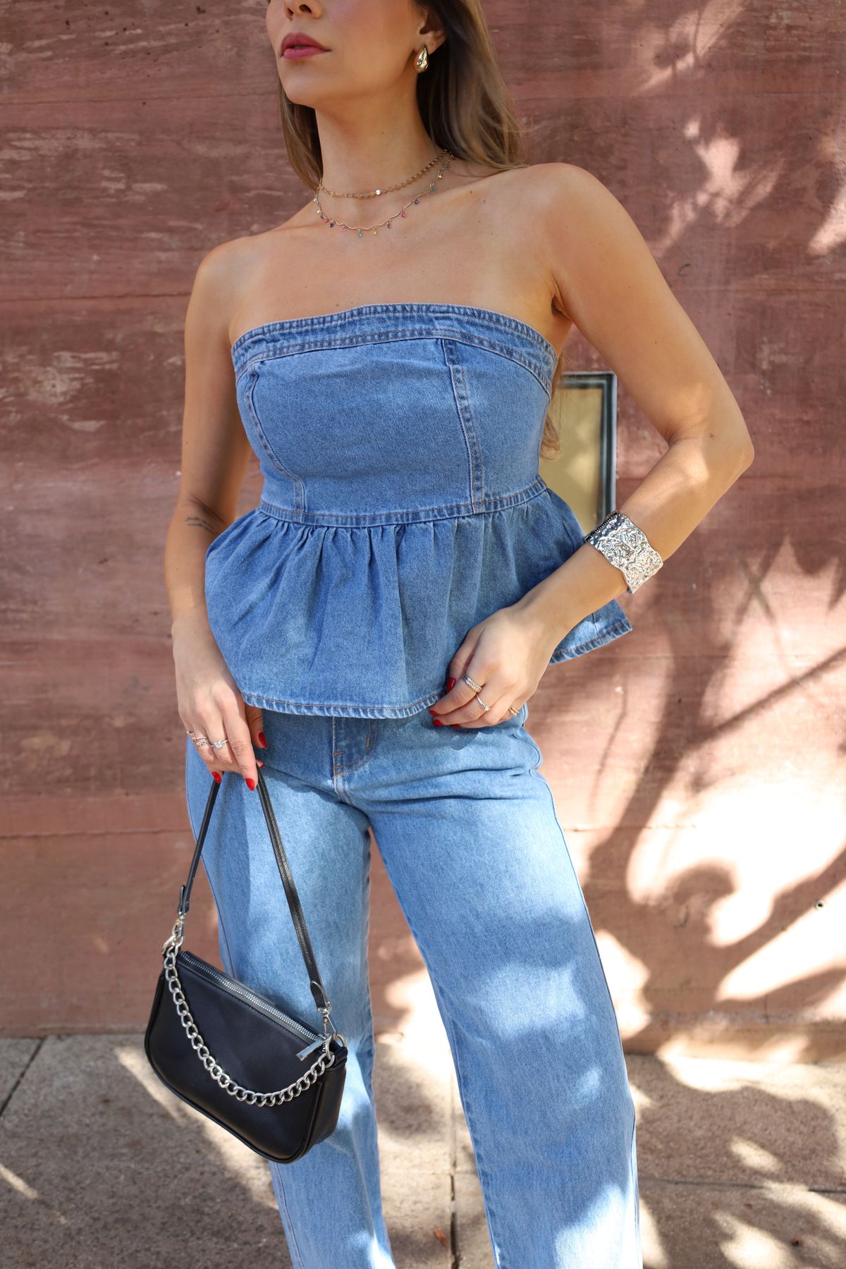 Top Peplum Mariane jeans sem alças - lavagem media