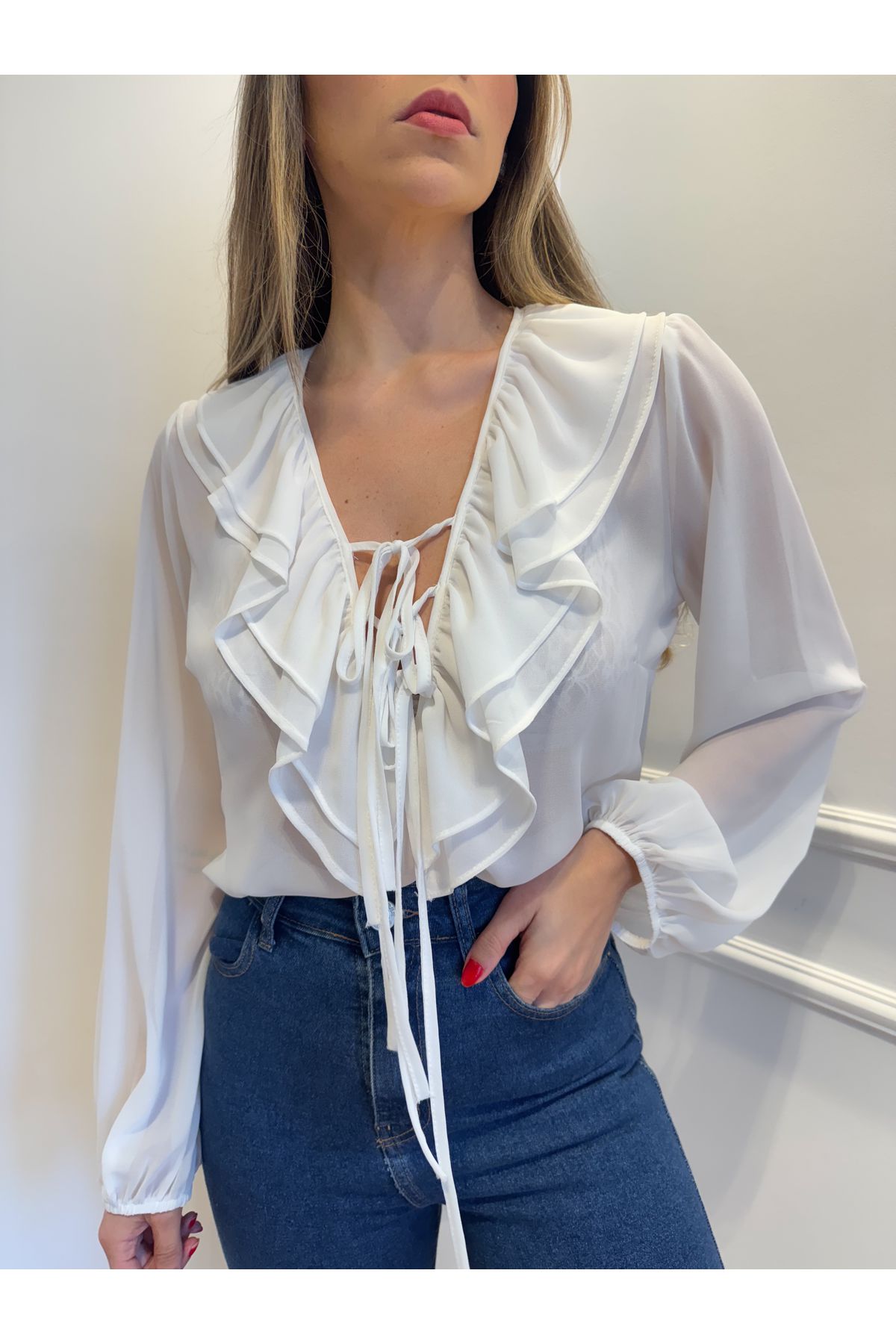Blusa Clarisse manga longa com bab e amarração transparência - Branca 