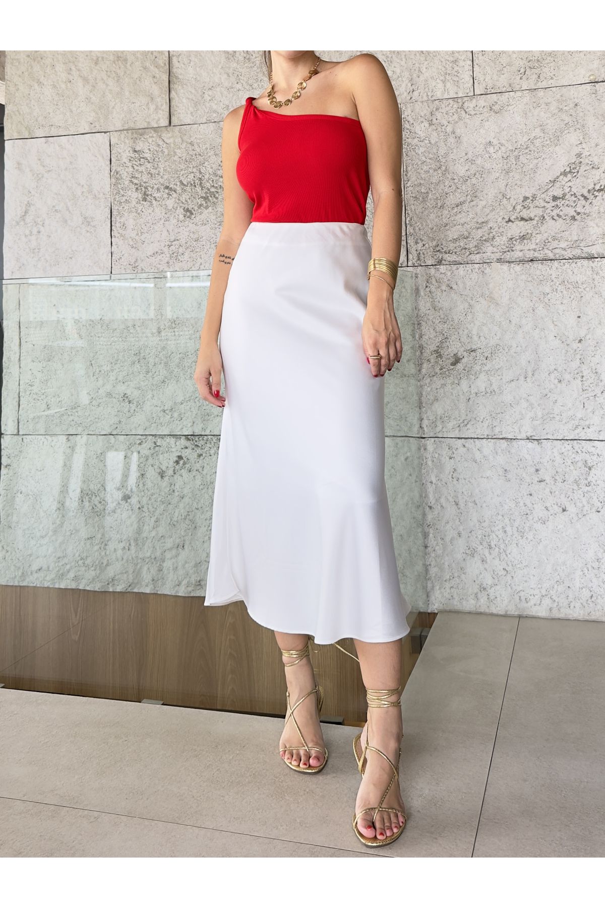 Saia Mayla acetinada midi - Branca