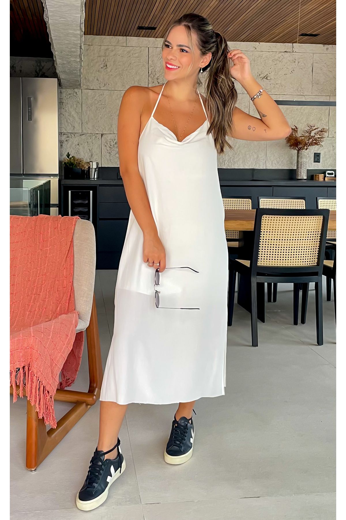 Vestido Malibu Midi Decote Degage Frente única Branco