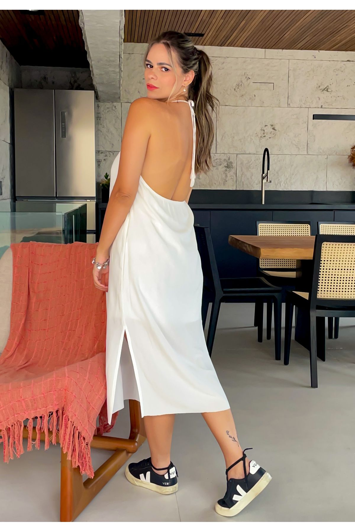 Vestido Malibu Midi Decote Degage Frente única Branco