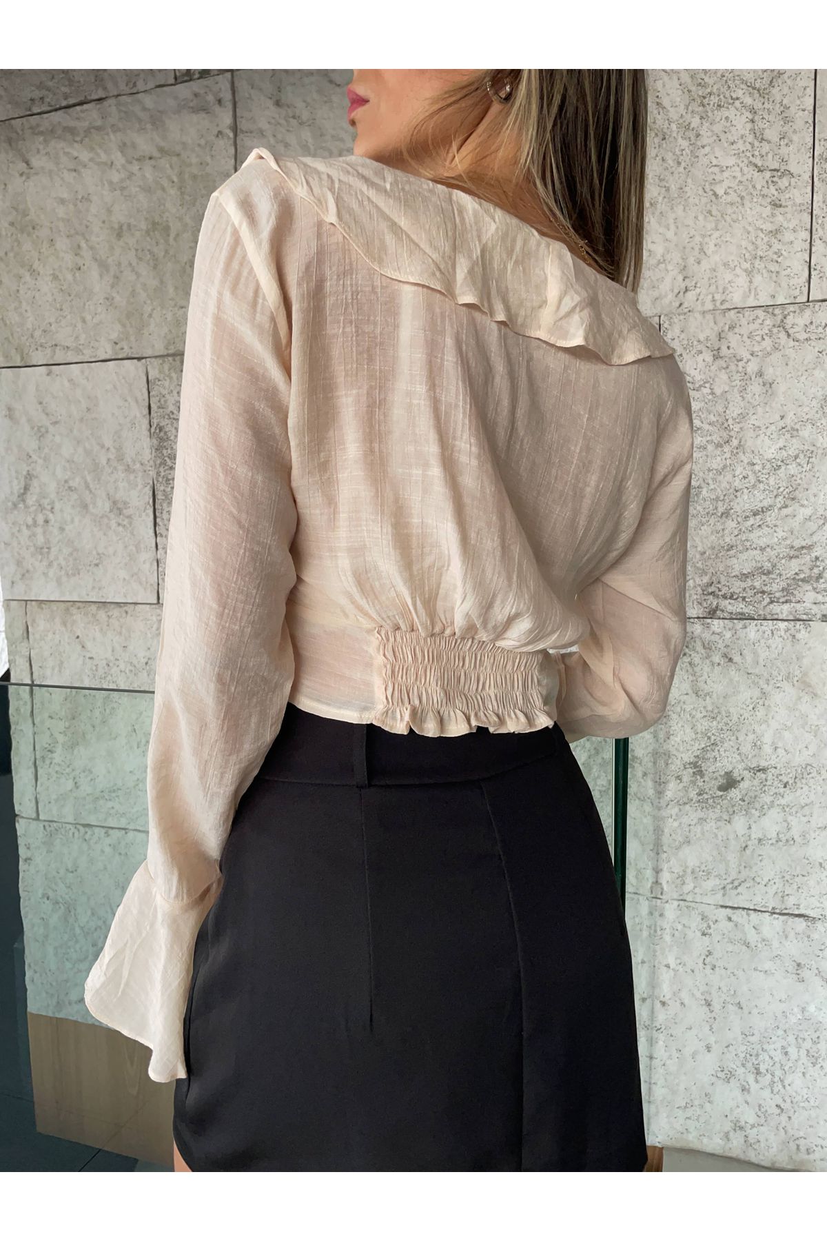 Blusa Lauren babados - bege