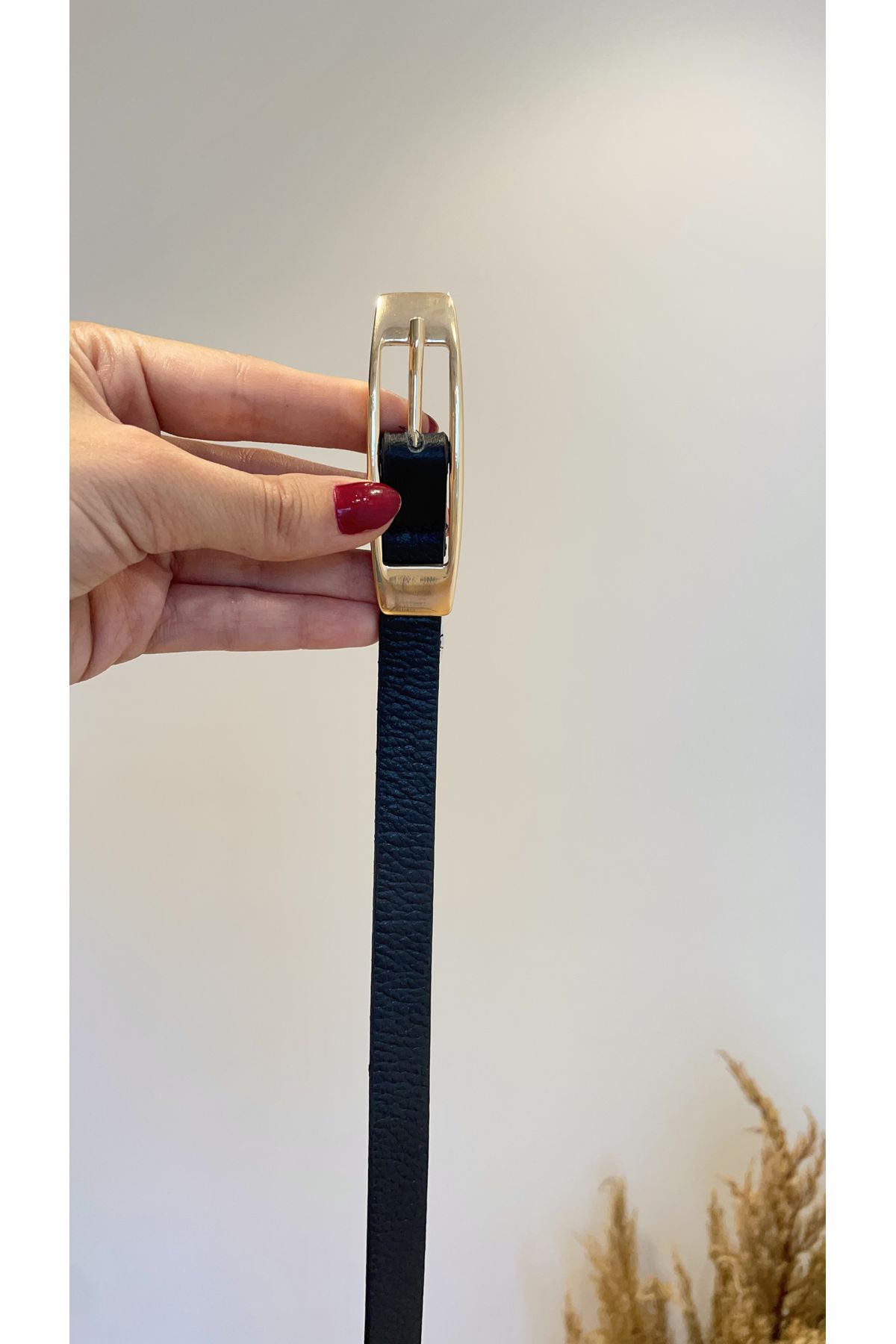 Cinto Lade Couro com fivela dourada fino - preto