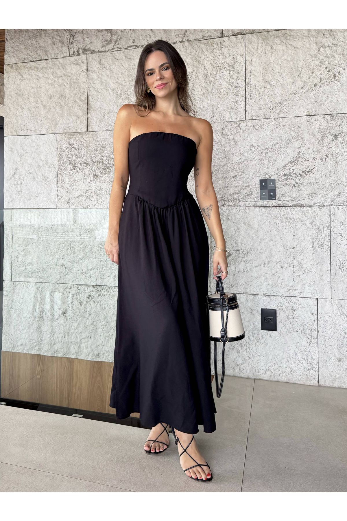 Vestido Amalia sem alças midi - Preto