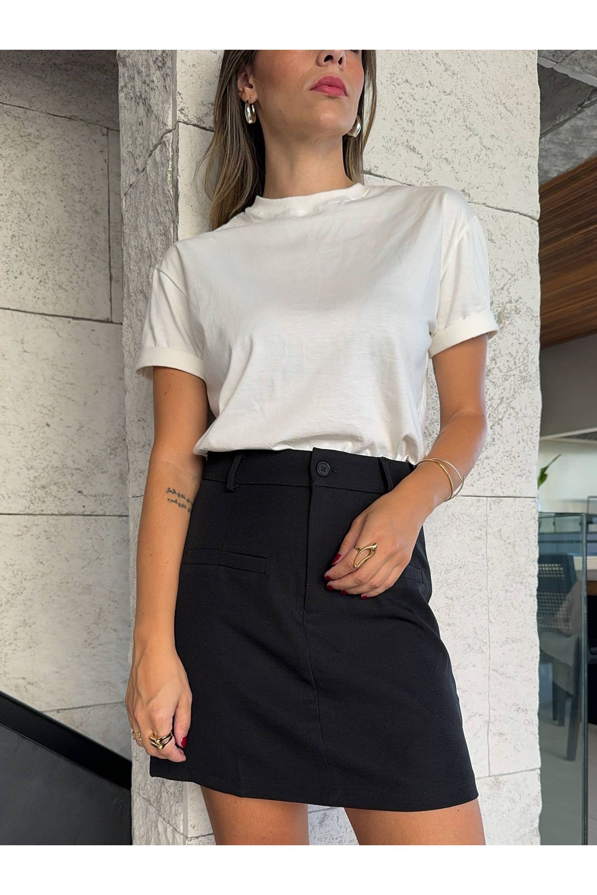 Saia Juliane Alfaiataria - Preta