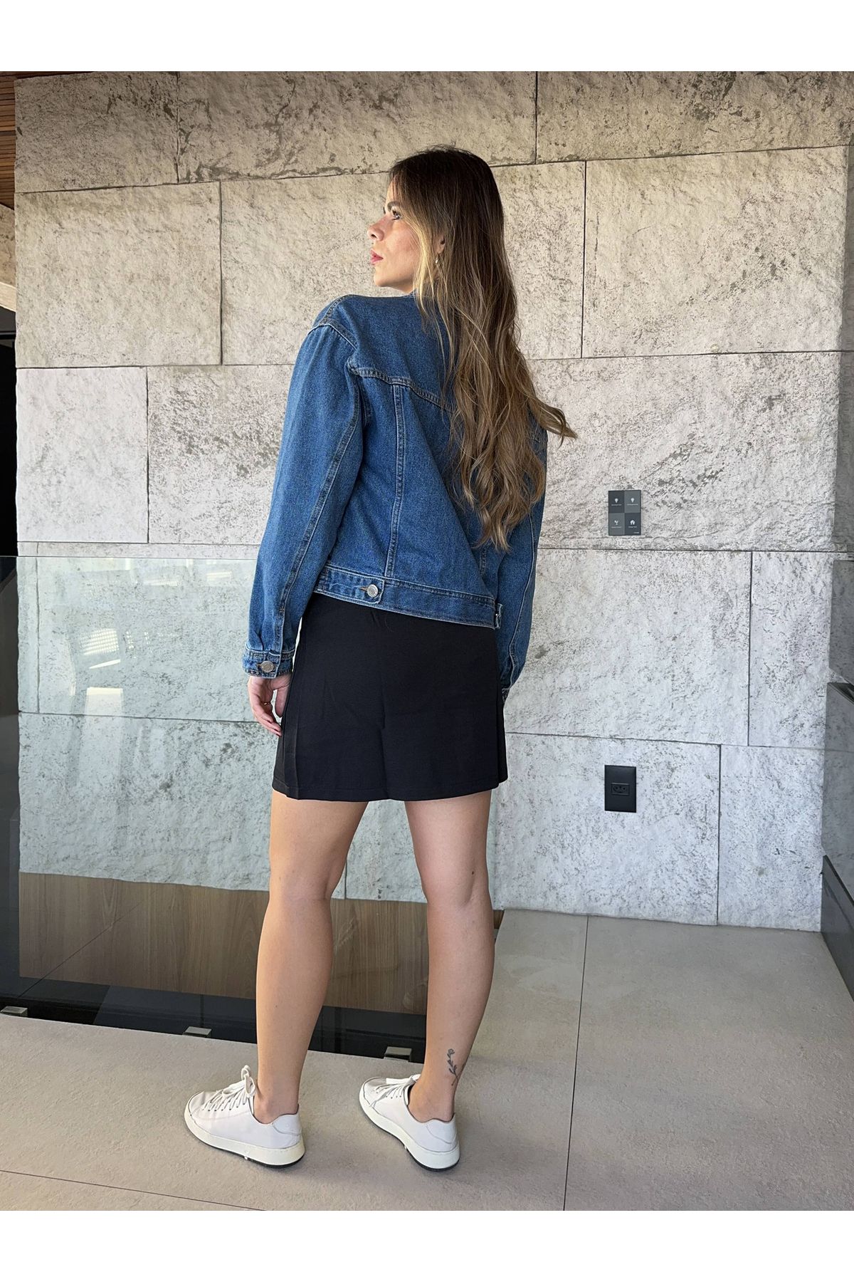 Saia Juliane Alfaiataria - Preta