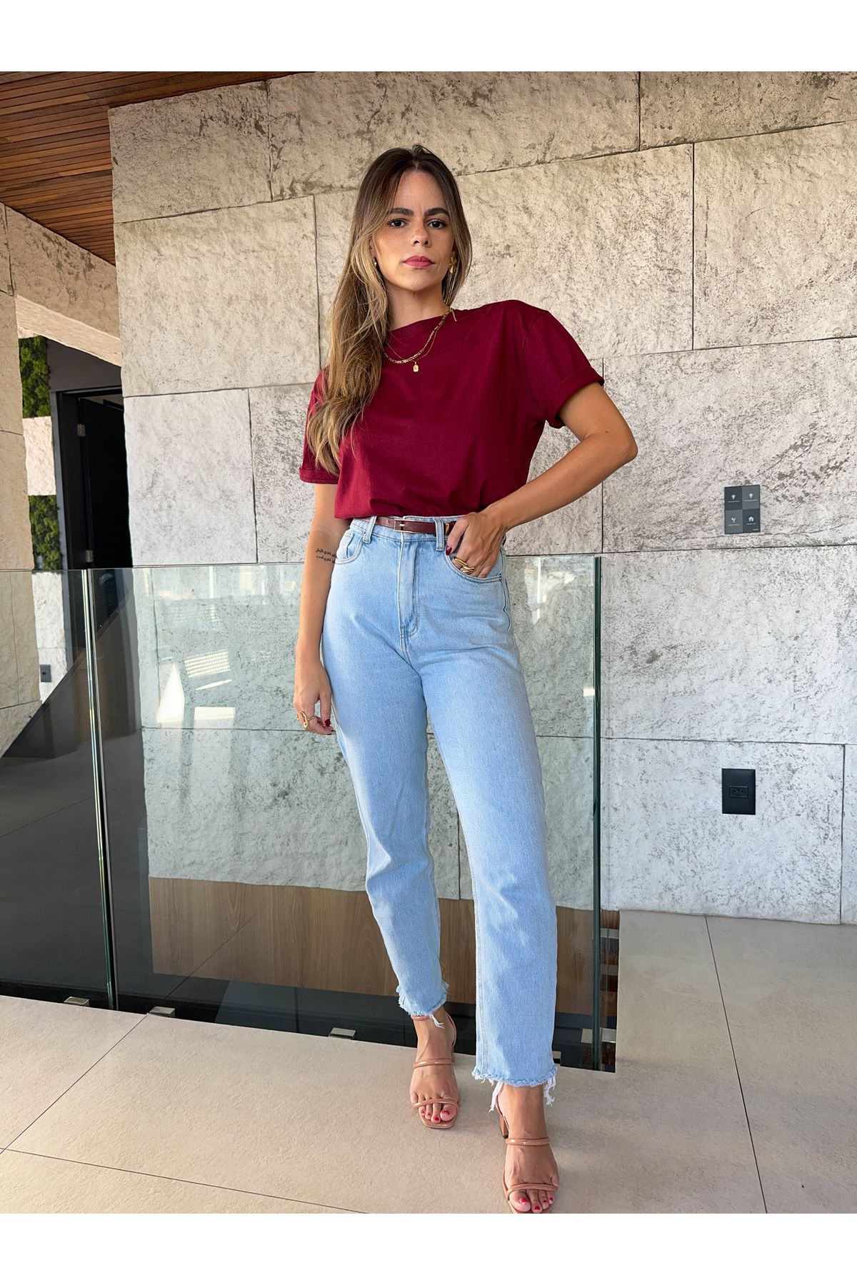 Cinto cherry Couro com fivela dourada fino 