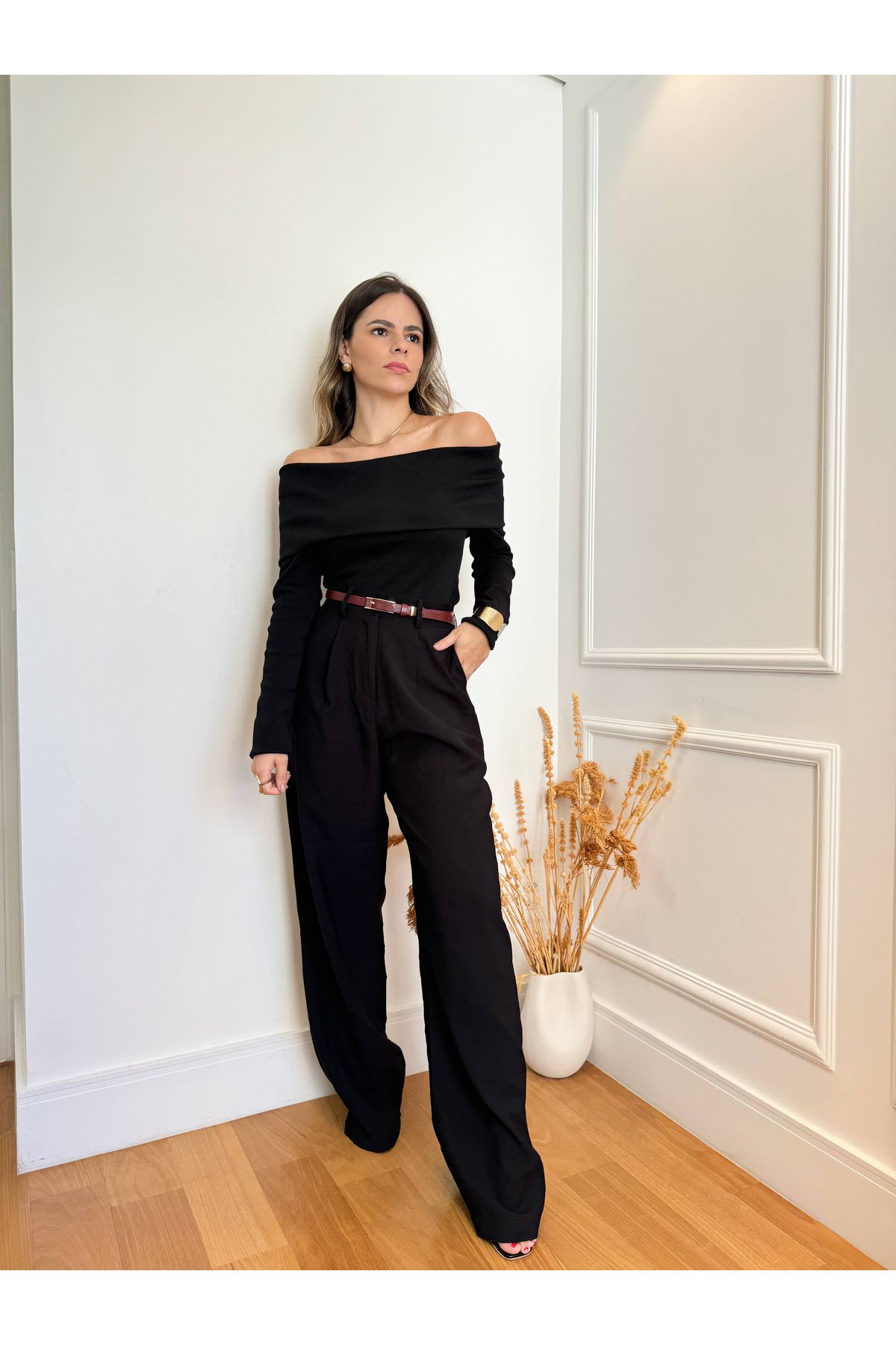 Blusa Carolina ombro a ombro canelada - Preto