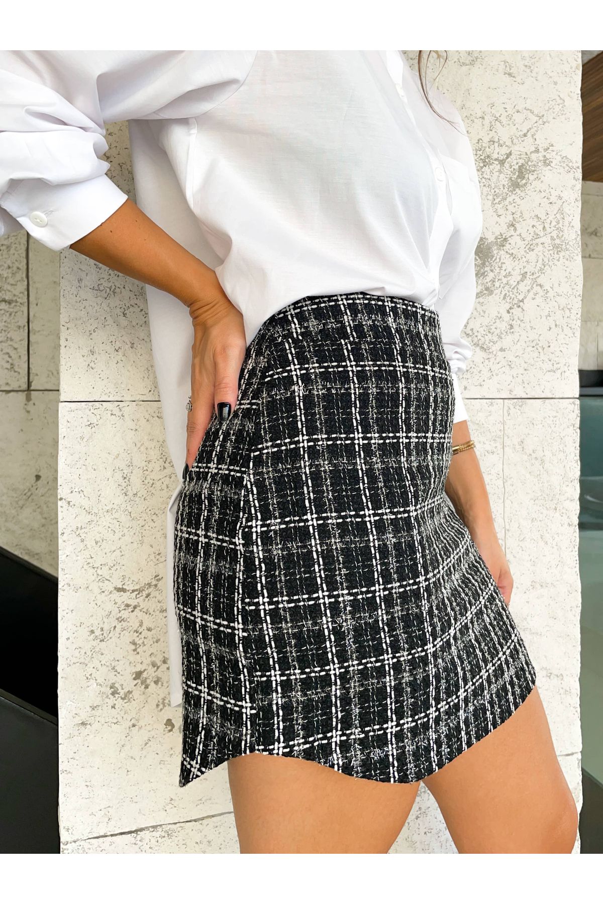 Saia Tweed Karla - Preta 