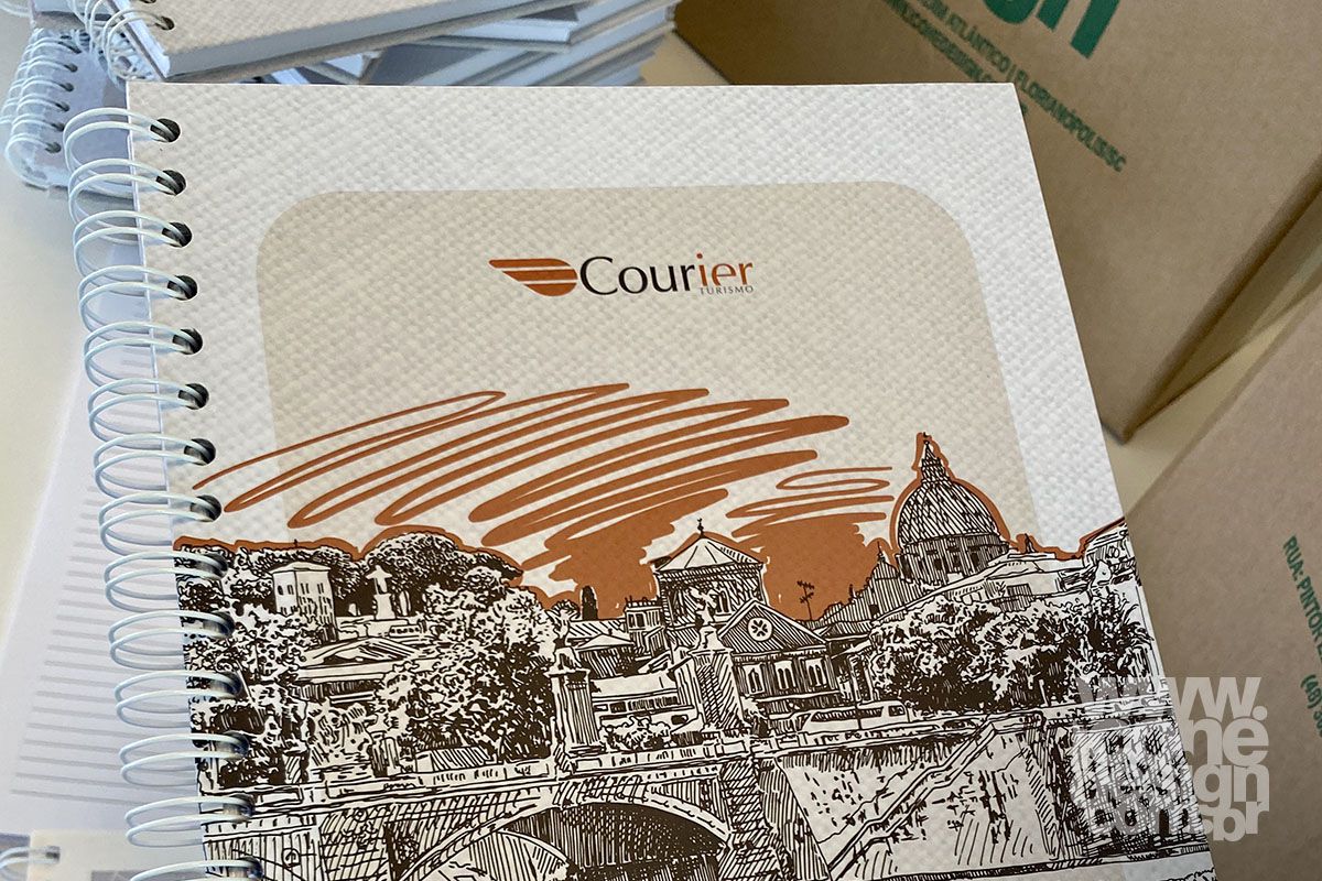 Caderno Pautado personalizável empresarial Courier 2023 - A4