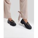 Mocassim Feminino em Couro Preto Com Fivela 3