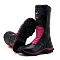 Bota motociclista cano alto resistente a água contra chuva em couro legítimo nas cores preto e rosa 430