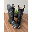 BOTA TEXANA EM COURO PRETO A LASER GLITTER PRETO BORDADO BEGE COM METAIS