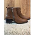 Bota De Couro CS Shoes Com Salto E Zíper Caramelo