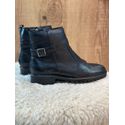 Bota De Couro CS Shoes Com Salto E Fivela Preto