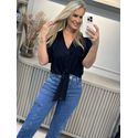 Blusa Manga Curta Com Amarração Barra Preto 