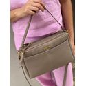 Bolsa Vera Fendi Couro legítimo 