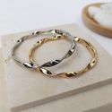 Bracelete torcido