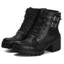 Bota Feminina Preta Tratorada em Couro Legitimo Ref.: 6732 Pettinari - Modernidade e Resistência!