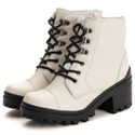 Bota Feminina Off White Tratorada de Couro Pettinari Ref.: 6738 - Estilo e Conforto para Todas as Ocasiões