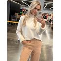 Blusa Biamar Alongada Com Pele Fake E Gola Média Bege 1406