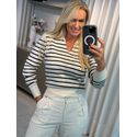 Blusa Abenção Com Gola Polo E Decote V Bege 