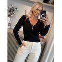 Blusa Canelada Com Decote V Preto