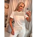 Blusa Biamar Com Detalhe Vazado Off White 