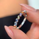 Anel com zircônias coloridas prata 925