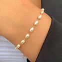 Pulseira de pérolas delicada 