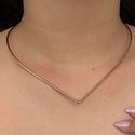 Choker de aro formato V