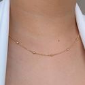Choker de bolinhas com esferas delicadas 