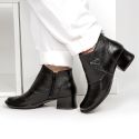 Bota Feminina New Kelly Salto Médio Em Couro Preto J.gean 