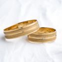 Aliança de Casamento em Ouro 6mm Filete Diamantado Athenas - Par 