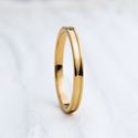 Aliança de Casamento Moderna em Ouro 2mm com Canaleta July - Unidade 