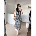 Vestido Bia – Longo em Tricô com Fenda Lateral e Manga Cavada -Cinza